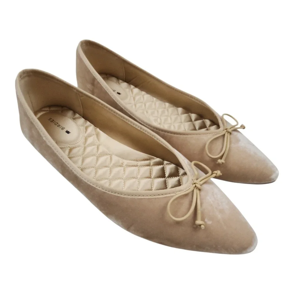 Birdies The Goldfinch Flats 8.5 Tan Champagne Velvet Pointed Toe Bow Balletcore